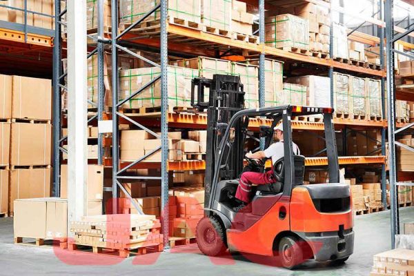 images/blog/forklifts-manufacturers-and-specifications-01.jpg