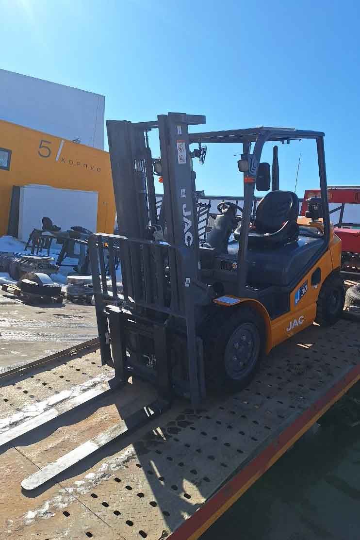 Отгрузка дизельного погрузчика JAC CPCD30J клиенту