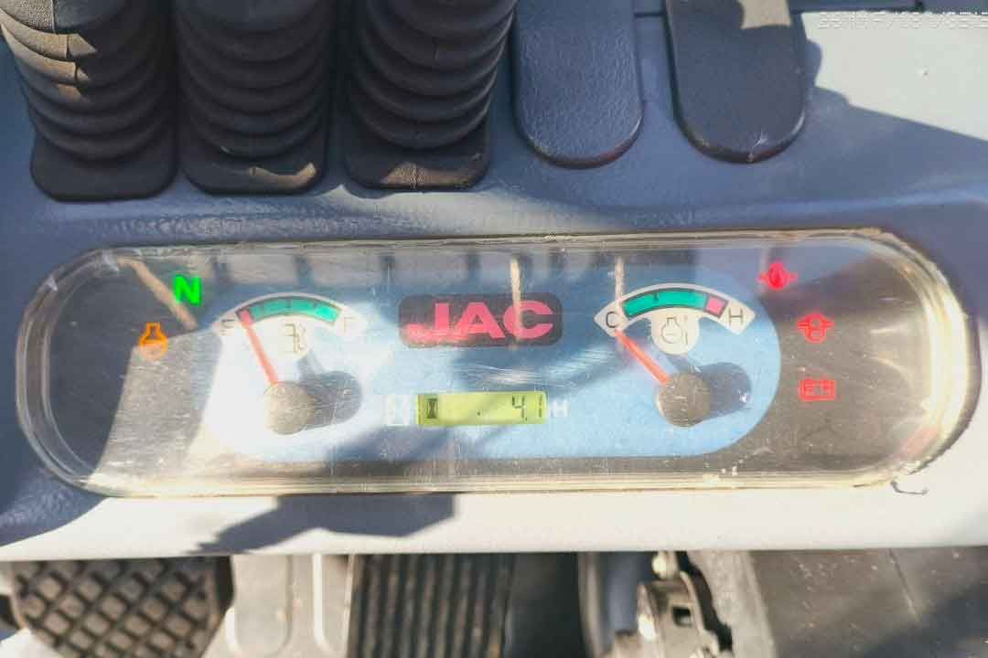 Компактная складская техника JAC CPCD15J EURO перед транспортировкой