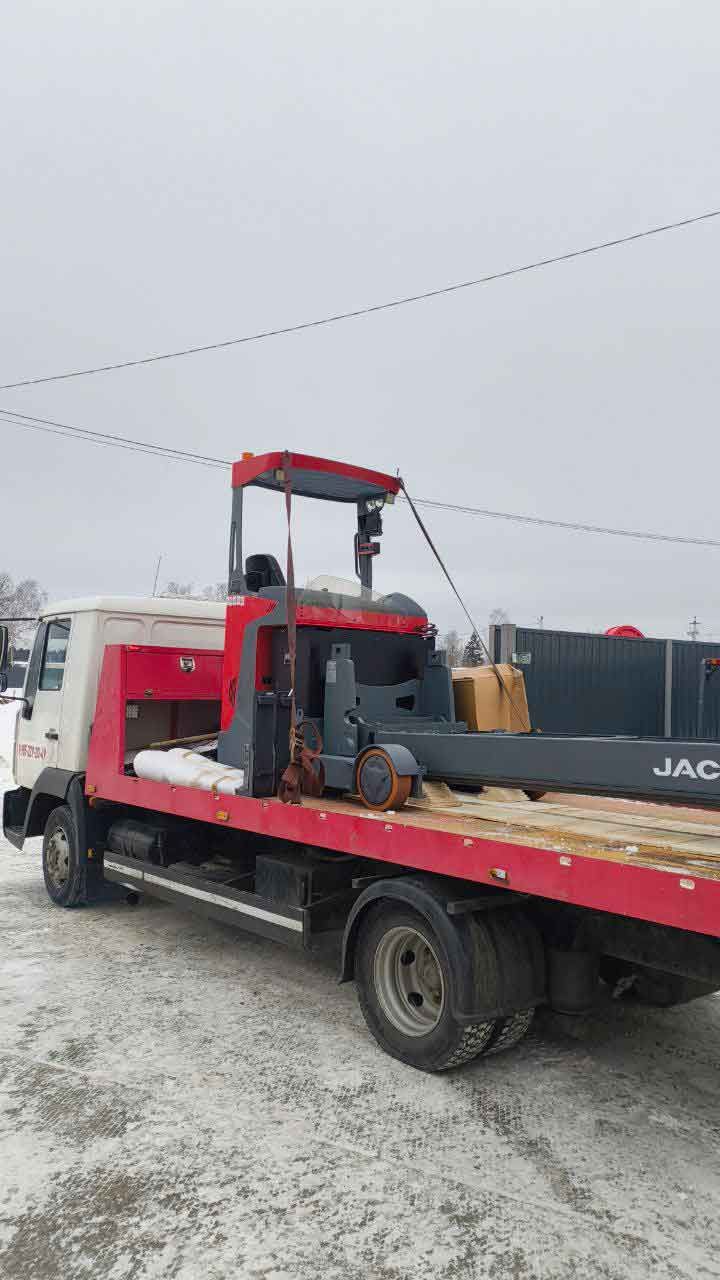 JAC CQD20 в процессе подготовки к транспортировке на склад клиента