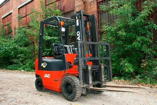 images/blog/how-to-determine-the-payback-on-the-cost-of-a-forklift-jac-01.jpg