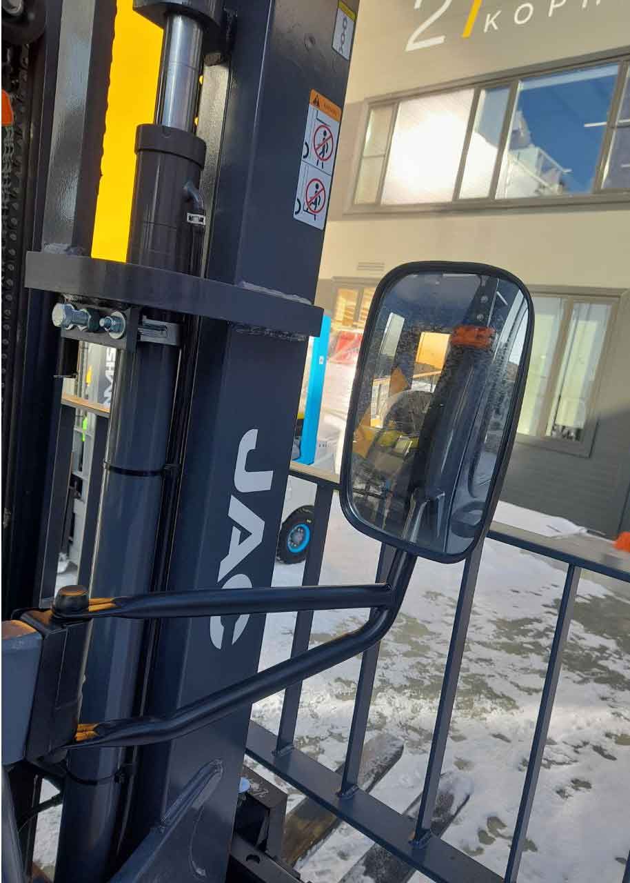 Погрузчик JAC CPCD35J Euro с мачтой перед отгрузкой
