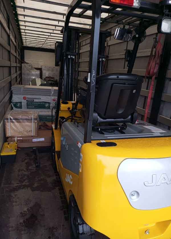 JAC CPD16 EURO в зоне подготовки к отгрузке для работы в помещении