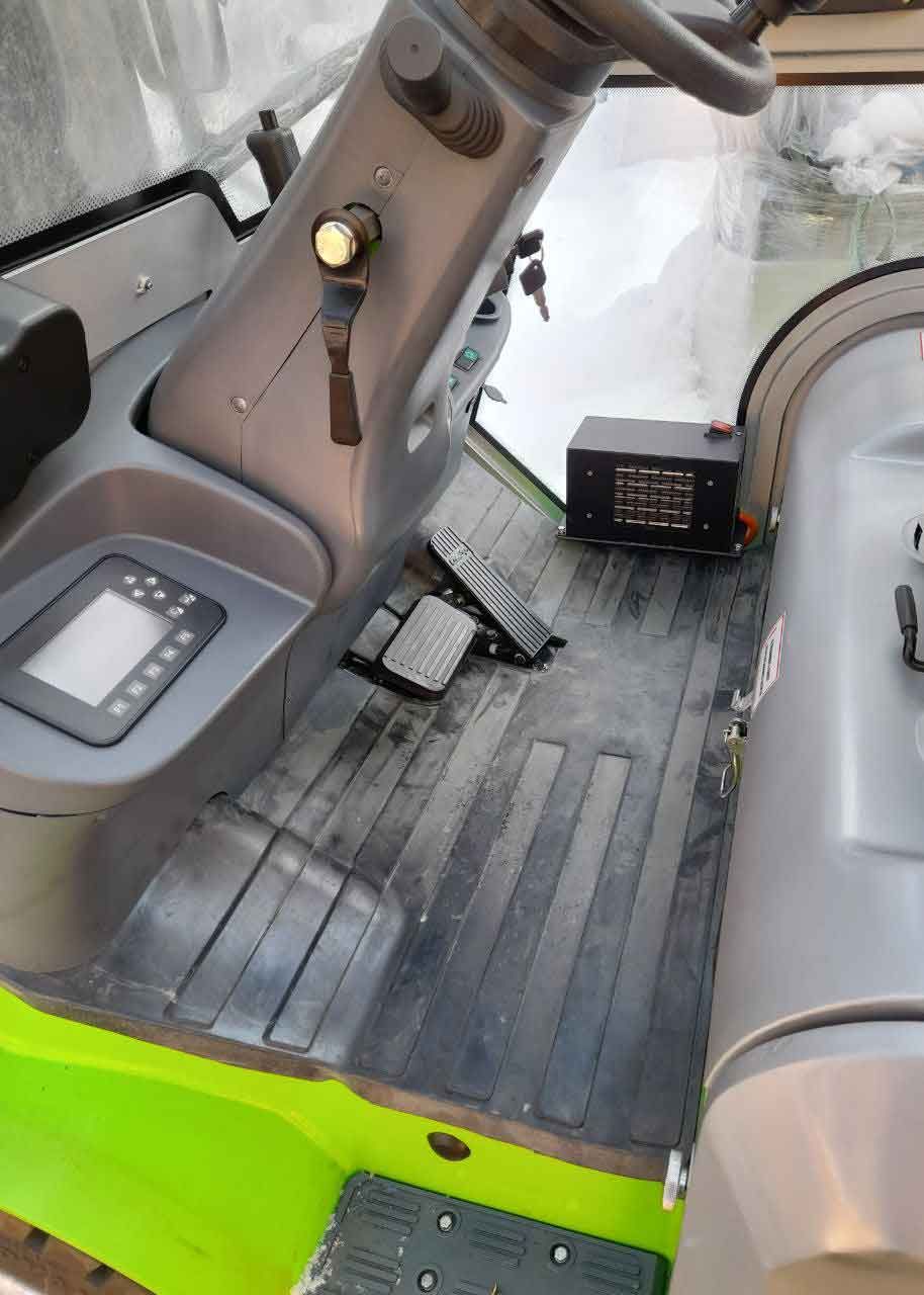 JAC CPD25S с литий-ионной батареей на складе перед отгрузкой