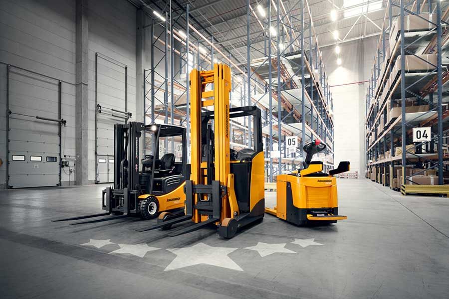 images/blog/classification-of-warehouse-handling-equipment-01.jpg