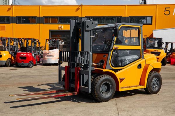 images/blog/diesel-forklifts-with-a-load-capacity-of-5-tons-03.jpg